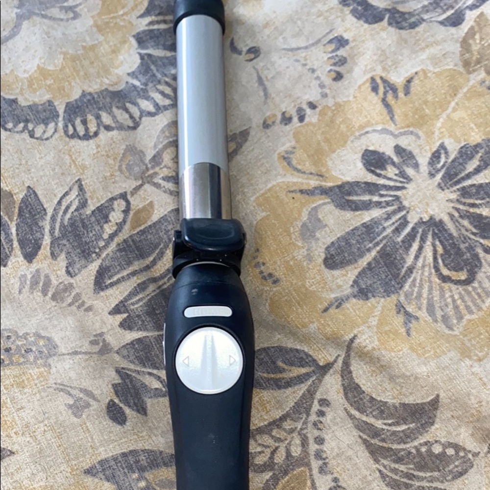 Beachwaver S1 curling iron
